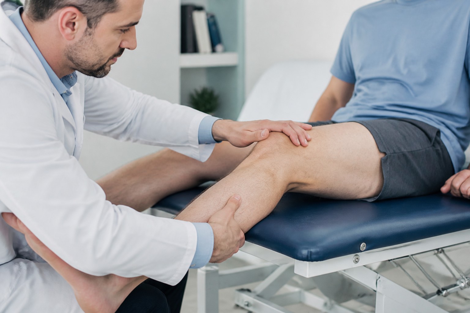 genou-bloque-consultation-specialisee Genou qui se bloque : quelles en sont les causes et comment y remédier ?
